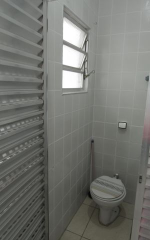 Casa para alugar com 98m², 3 quartos e 2 vagasBanheiro de serviço