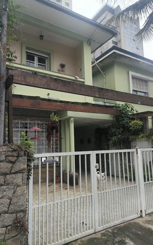 Casa para alugar com 110m², 3 quartos e 3 vagas Casa para alugar com 110m², 3 quartos e 3 vagasFachada
