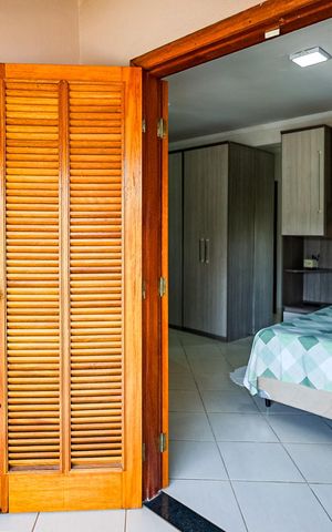 Casa à venda com 270m², 3 quartos e 9 vagasSuite 2