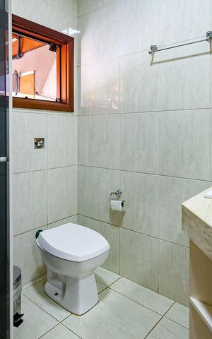 Casa à venda com 270m², 3 quartos e 9 vagasBanheiro da Suíte 3