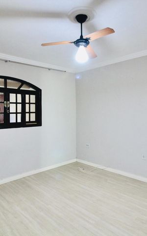 Casa para alugar com 260m², 6 quartos e 4 vagasSala