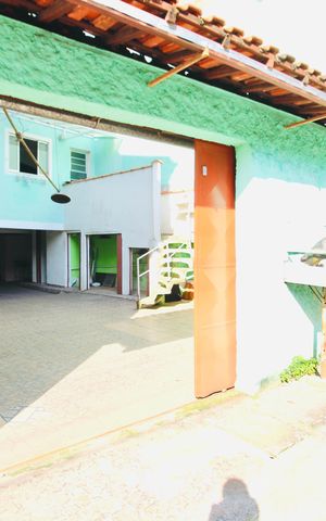 Casa para alugar com 260m², 6 quartos e 4 vagasEntrada