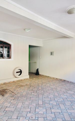 Casa para alugar com 260m², 6 quartos e 4 vagasGaragem