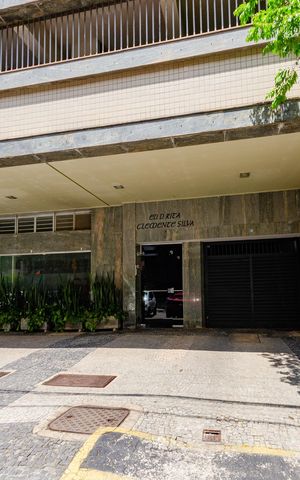 Apartamento à venda com 91m², 3 quartos e 1 vaga Apartamento à venda com 91m², 3 quartos e 1 vagaFachada