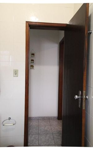 Casa à venda com 200m², 4 quartos e 4 vagas Casa à venda com 200m², 4 quartos e 4 vagasBanheiro dos Quartos 2 e 3