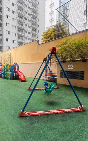 Apartamento à venda com 118m², 3 quartos e 2 vagas Apartamento à venda com 118m², 3 quartos e 2 vagasÁrea comum - Playground