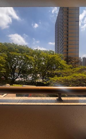 Apartamento à venda com 118m², 3 quartos e 2 vagas Apartamento à venda com 118m², 3 quartos e 2 vagasVaranda