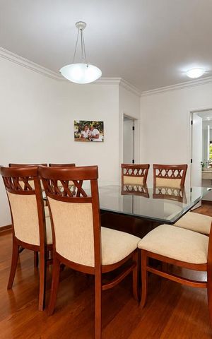 Apartamento à venda com 118m², 3 quartos e 2 vagas Apartamento à venda com 118m², 3 quartos e 2 vagasSala de Jantar