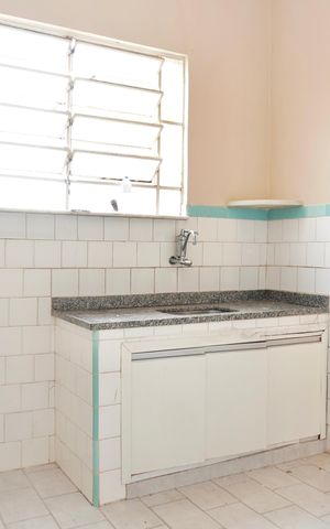 Casa à venda com 360m², 4 quartos e 1 vaga Casa à venda com 360m², 4 quartos e 1 vagaCozinha