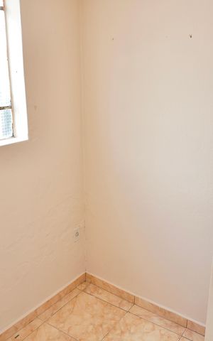 Casa à venda com 360m², 4 quartos e 1 vaga Casa à venda com 360m², 4 quartos e 1 vagaQuarto 4