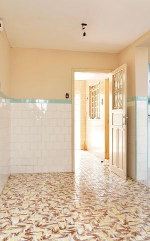 Casa à venda com 360m², 4 quartos e 1 vaga Casa à venda com 360m², 4 quartos e 1 vagaCopa