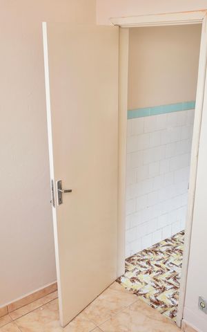 Casa à venda com 360m², 4 quartos e 1 vaga Casa à venda com 360m², 4 quartos e 1 vagaQuarto 4