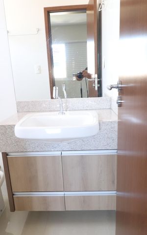 Apartamento para alugar com 73m², 2 quartos e 2 vagasBanheiro do Quarto 2