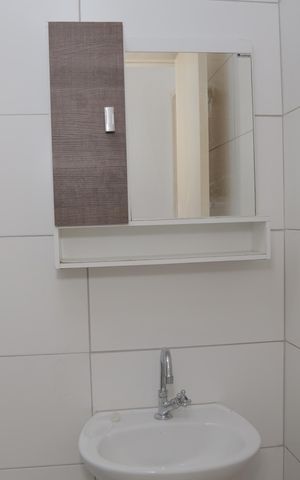 Casa de condomínio à venda com 52m², 2 quartos e 1 vaga Casa de condomínio à venda com 52m², 2 quartos e 1 vagaBanheiro