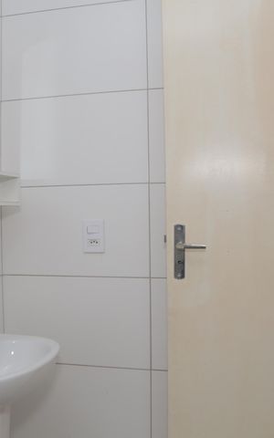 Casa de condomínio à venda com 52m², 2 quartos e 1 vaga Casa de condomínio à venda com 52m², 2 quartos e 1 vagaBanheiro