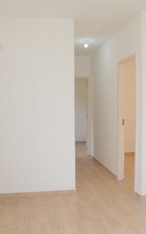 Casa de condomínio à venda com 52m², 2 quartos e 1 vaga Casa de condomínio à venda com 52m², 2 quartos e 1 vagaSala
