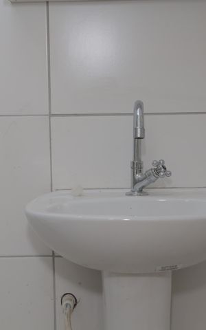 Casa de condomínio à venda com 52m², 2 quartos e 1 vaga Casa de condomínio à venda com 52m², 2 quartos e 1 vagaBanheiro