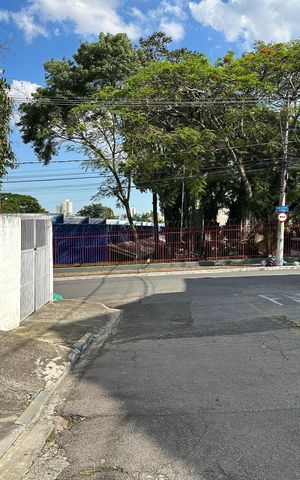Casa para alugar com 100m², 3 quartos e 3 vagas Casa para alugar com 100m², 3 quartos e 3 vagasVista da Rua