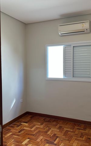 Casa para alugar com 100m², 3 quartos e 3 vagas Casa para alugar com 100m², 3 quartos e 3 vagasQuarto 2