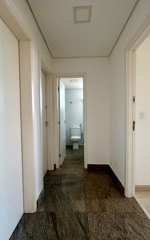 Apartamento à venda com 160m², 3 quartos e 3 vagas Apartamento à venda com 160m², 3 quartos e 3 vagasCorredor