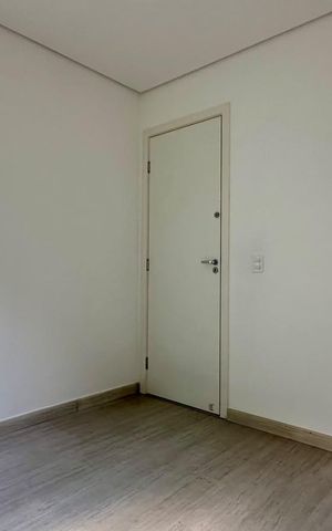 Apartamento à venda com 160m², 3 quartos e 3 vagas Apartamento à venda com 160m², 3 quartos e 3 vagasQuarto 1