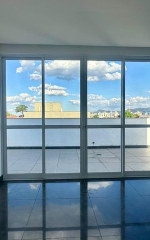 Apartamento à venda com 160m², 3 quartos e 3 vagas Apartamento à venda com 160m², 3 quartos e 3 vagasSala