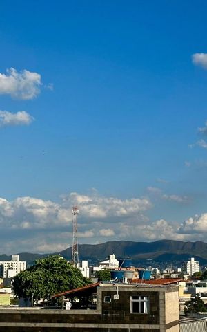 Apartamento à venda com 160m², 3 quartos e 3 vagas Apartamento à venda com 160m², 3 quartos e 3 vagasVista