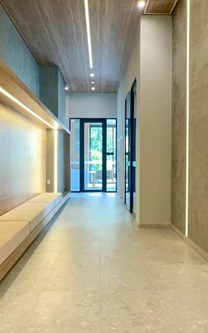 Apartamento à venda com 106m², 2 quartos e 2 vagas Apartamento à venda com 106m², 2 quartos e 2 vagasHall de entrada