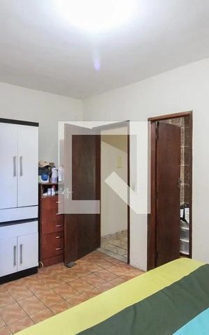 Casa à venda com 98m², 4 quartos e 4 vagas Casa à venda com 98m², 4 quartos e 4 vagasQuarto