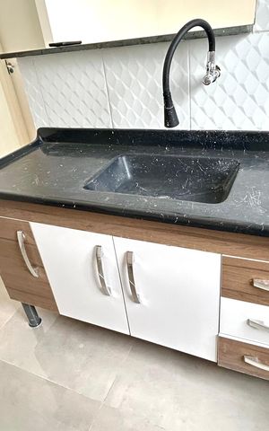 Apartamento à venda com 47m², 2 quartos e 1 vaga Apartamento à venda com 47m², 2 quartos e 1 vagaCozinha e Área de Serviço