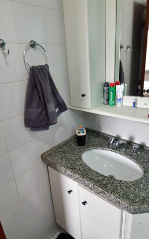 Apartamento à venda com 78m², 2 quartos e 2 vagasBanheiro