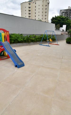 Apartamento à venda com 78m², 2 quartos e 2 vagasÁrea comum - Playground