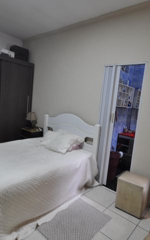 Casa à venda com 150m², 4 quartos e 2 vagasSuíte 2