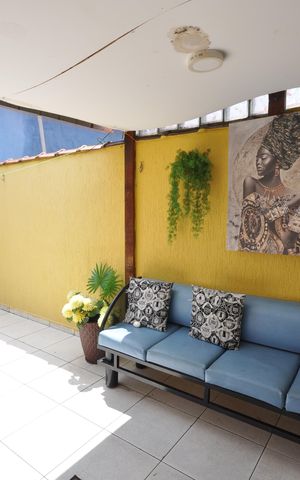 Casa à venda com 150m², 4 quartos e 2 vagasÁrea de Serviço 2