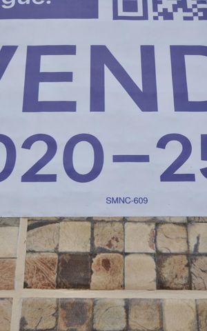 Casa à venda com 150m², 4 quartos e 2 vagasPlaca