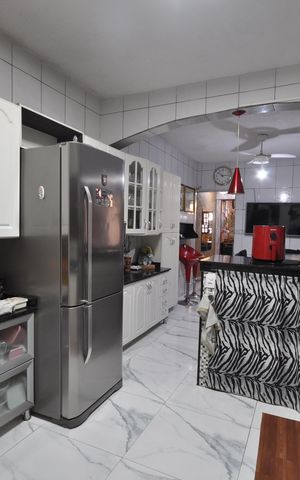 Casa à venda com 150m², 4 quartos e 2 vagasCozinha 1