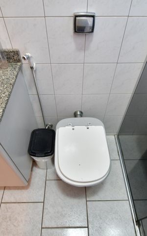 Casa à venda com 200m², 3 quartos e 2 vagasBanheiro