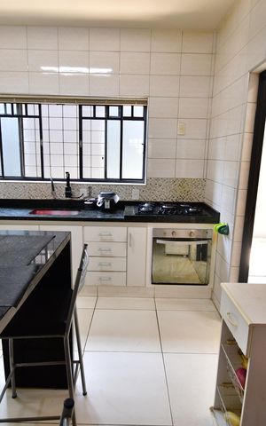 Casa à venda com 200m², 3 quartos e 2 vagasCozinha