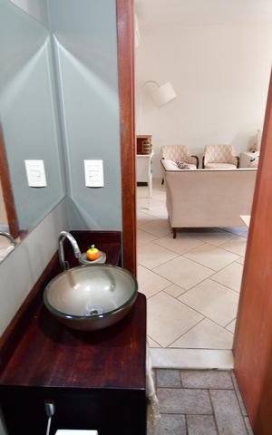 Casa à venda com 200m², 3 quartos e 2 vagasLavabo