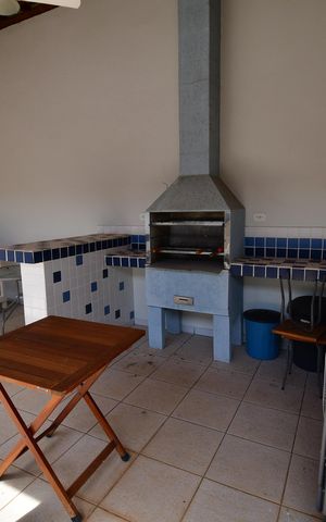 Casa à venda com 200m², 3 quartos e 2 vagasChurrasqueira
