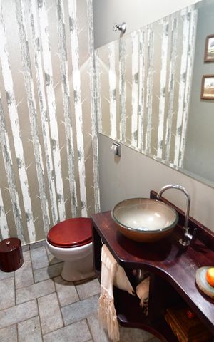 Casa à venda com 200m², 3 quartos e 2 vagasLavabo