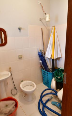 Casa à venda com 200m², 3 quartos e 2 vagasBanheiro de serviço