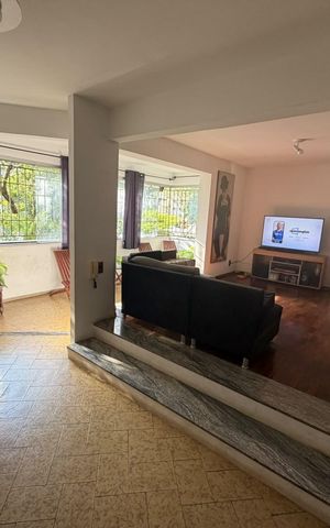 Apartamento à venda com 270m², 3 quartos e 2 vagas Apartamento à venda com 270m², 3 quartos e 2 vagasSala