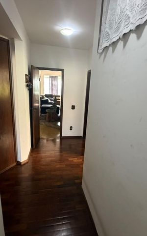 Apartamento à venda com 270m², 3 quartos e 2 vagas Apartamento à venda com 270m², 3 quartos e 2 vagasCorredor