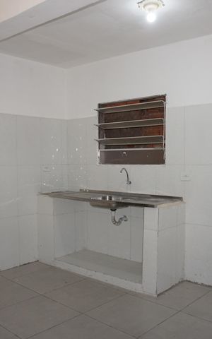 Casa para alugar com 80m², 2 quartos e 1 vagaCozinha