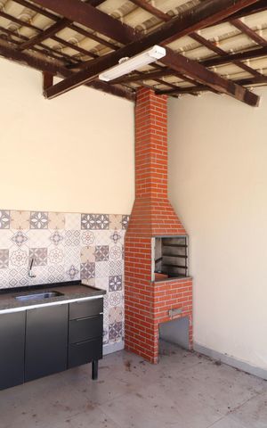 Casa para alugar com 175m², 3 quartos e 2 vagasVaranda