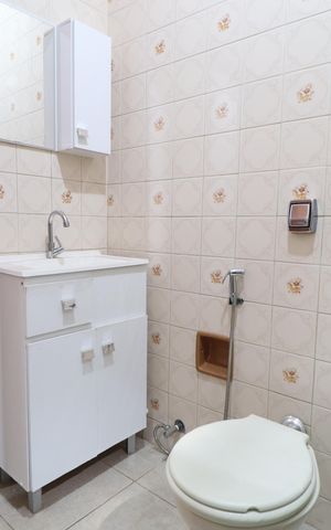 Casa para alugar com 175m², 3 quartos e 2 vagasBanheiro Social
