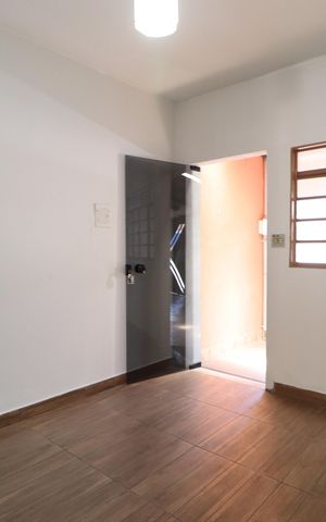 Casa para alugar com 175m², 3 quartos e 2 vagasSala