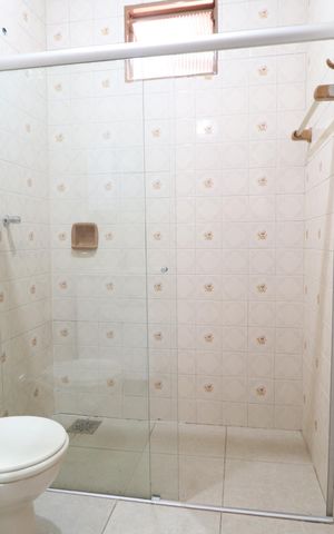 Casa para alugar com 175m², 3 quartos e 2 vagasBanheiro Social