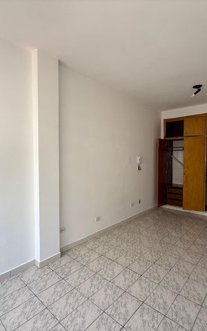 Studio à venda com 30m², 1 quarto e sem vagaSala/Quarto